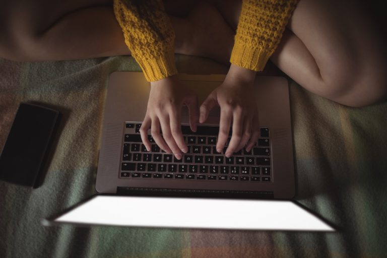 menghindari kebocoran informasi di internet