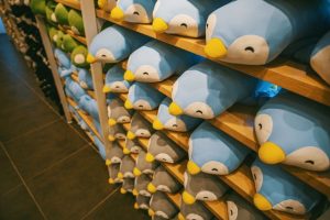 bisnis toko boneka