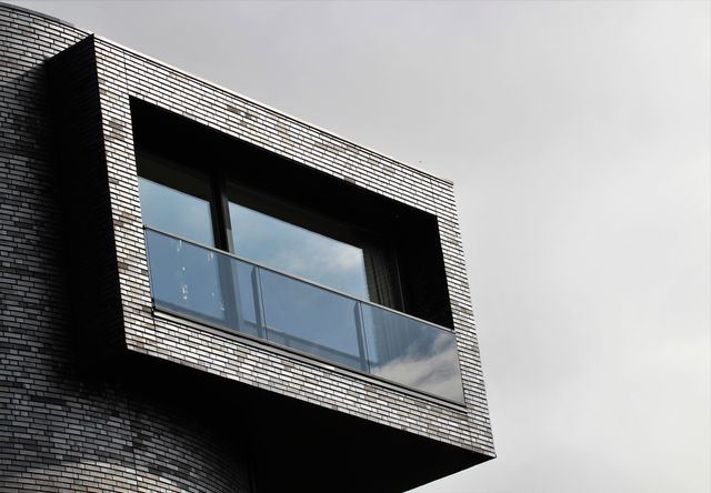 Balkon kaca